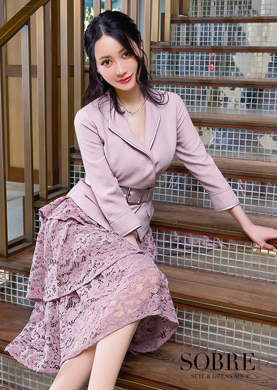 襟付きレースミディセットアップ